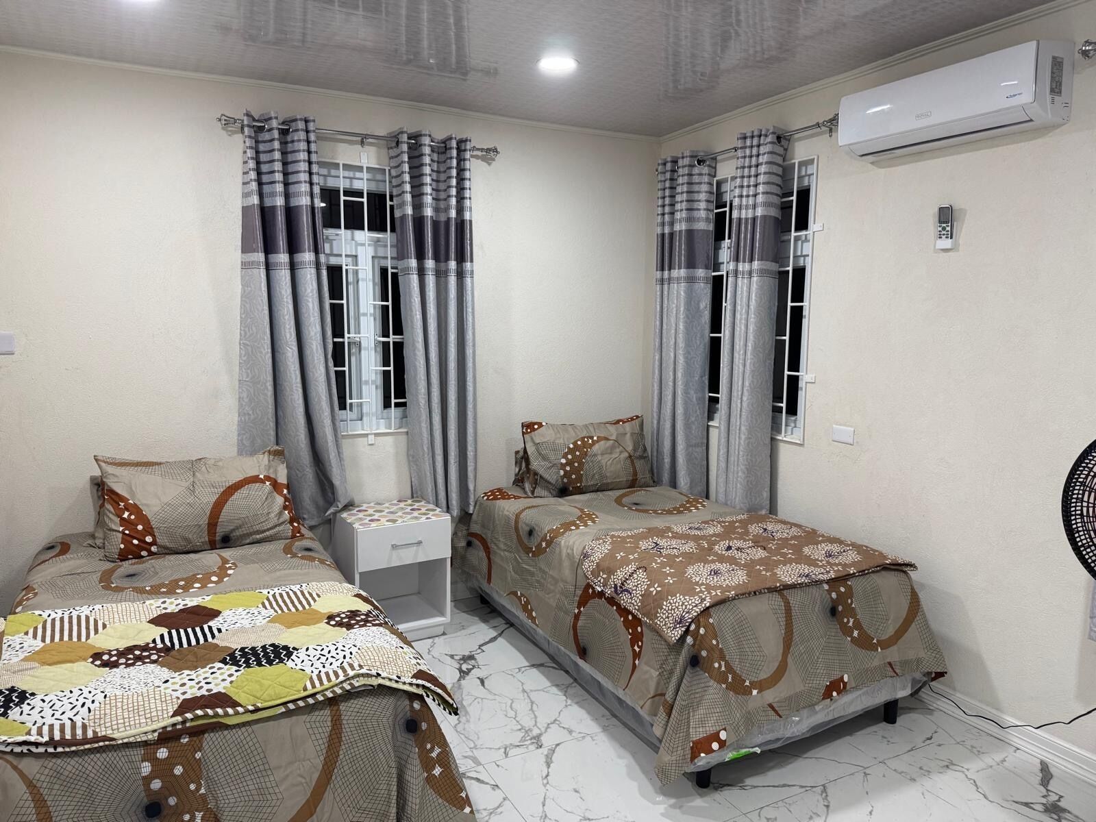 3 bedrooms, iron/ironing board, WiFi