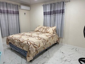 3 bedrooms, iron/ironing board, WiFi