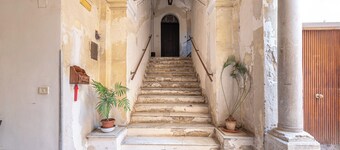 Real Umberto Apartments by WonderfuI Italy