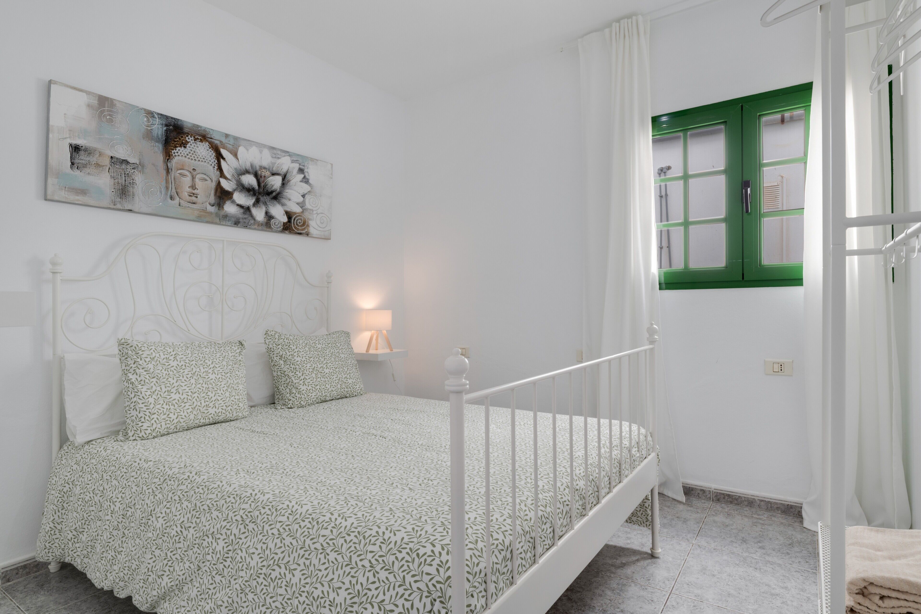 1 多间卧室、熨斗/熨衣板、WiFi、床单