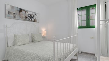 1 camera, ferro/asse da stiro, Wi-Fi, lenzuola