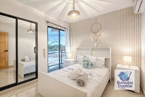 3 chambres, fer et planche à repasser, Wi-Fi, draps fournis