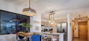 Dining - Brand new 3 Bdr apartment, Full Kitchen,  Pool, Gym, Wi FI, in La Romana (La Romana)