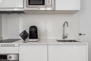 Fridge, microwave, oven, dishwasher