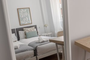 2 chambres, fer et planche à repasser, Wi-Fi gratuit, draps fournis