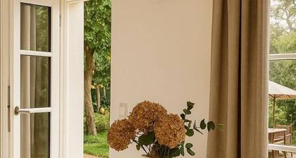 Country house dream - coach house under walnut trees