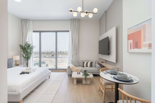 Free housekeeping visits during your stay - StayShort - Cozy & Spacious Studio in Town Square Sleeps 2