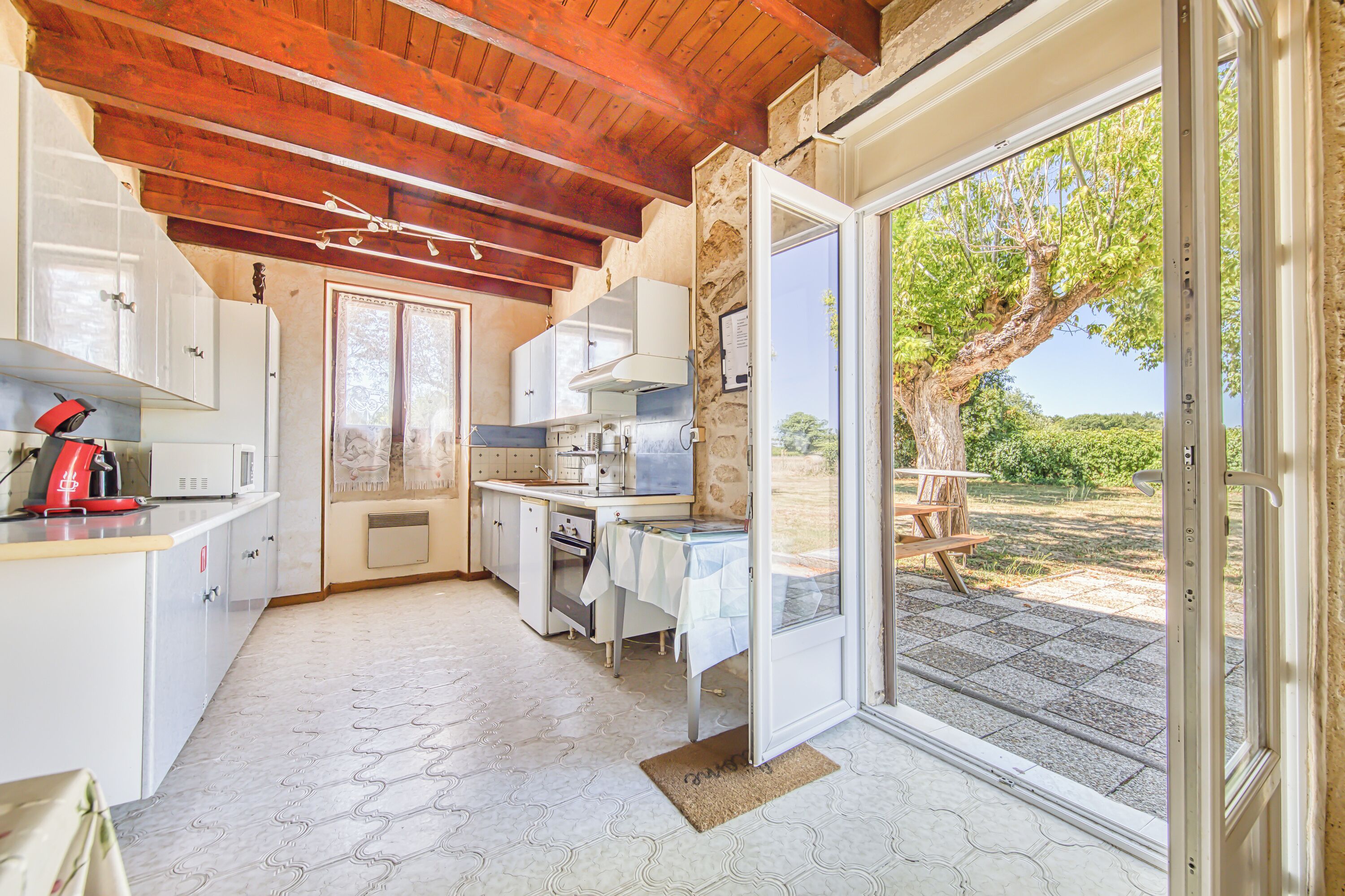 冰箱、微波炉、烤箱、炉灶