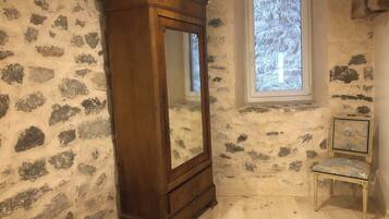 2 dormitorios y ropa de cama