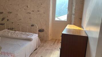 2 chambres, draps fournis