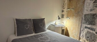 Serene 2-bedroom house in Béost