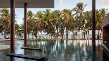 Outdoor pool, sun loungers