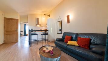 Télévision, table de tennis de table