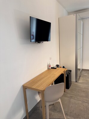 Interior - MATHEMATIC GREEN - A look at nature (Vico del Gargano)