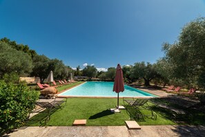 Pool - Holiday Home 'Chalet Sardane' with Mountain View, Shared Pool and Shared Terrace (Le Soler)