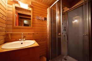 Shower, towels