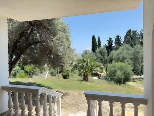 Villa 'Ntina' with Sea View, Wi-Fi and Air Conditioning