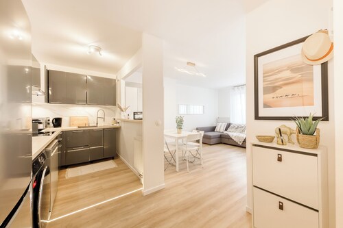 T3 Terrasse parking- Paris 35 min - face gare St ouen l'aumône