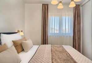 2 makuuhuonetta, silitysrauta/-lauta, Wi-Fi, vuodevaatteet