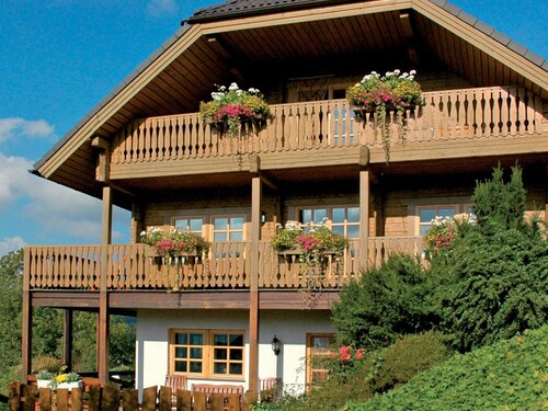 Apartment 'Carina' with Shared Terrace, Shared Garden and Wi-Fi
