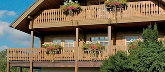 Apartment 'Carina' with Shared Terrace, Shared Garden and Wi-Fi