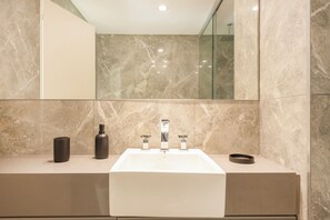 Deluxe-lejlighed - parkudsigt | Badeværelse