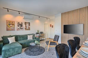 TV