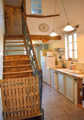 Interior - Family break in Perigord, swimming pool and green tourism (Saint Privat en Périgord)