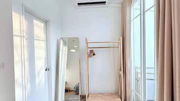 House, 3 Bedrooms, Balcony | Interior