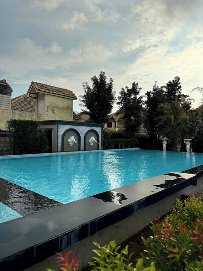 Minimalist Townhome Stay