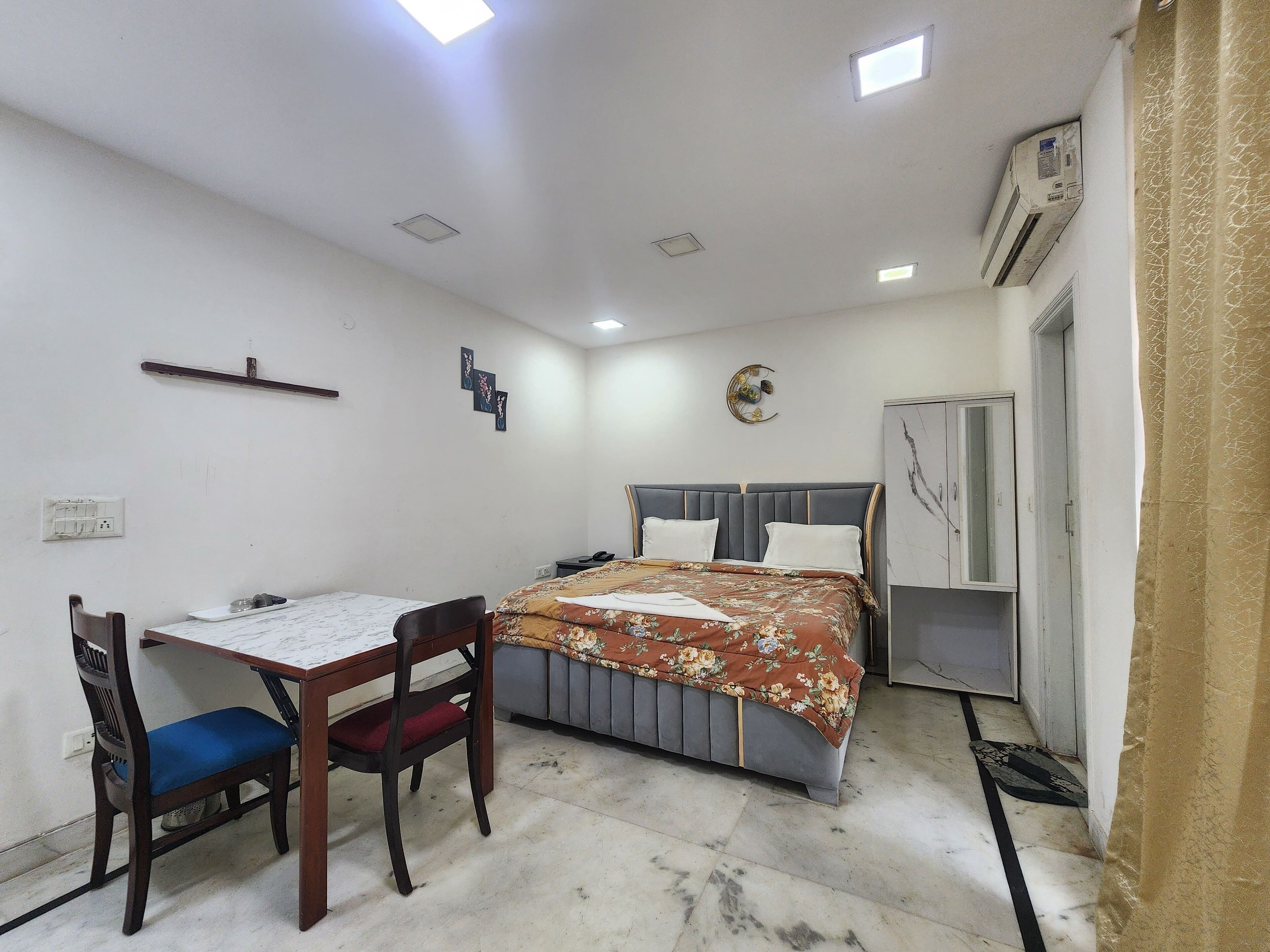 Deluxe Double Room, City View | Exterior