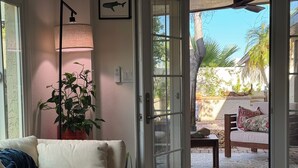 Unclassified image, 4 of 17, button - Charming 2-bedroom house + den, fenced backyard in N. Phoenix (Phoenix)