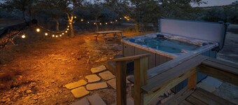 Bison View – Private Cabin w/ Hot Tub on acreage