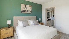 1 bedroom, desk, iron/ironing board, WiFi