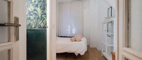 2 間睡房、熨斗/熨衫板、Wi-Fi、床單