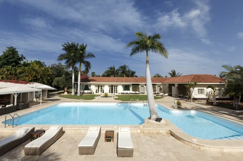Sunset Luxe Retreat