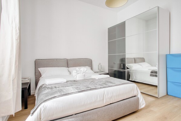 2 bedrooms, iron/ironing board, free WiFi, bed sheets