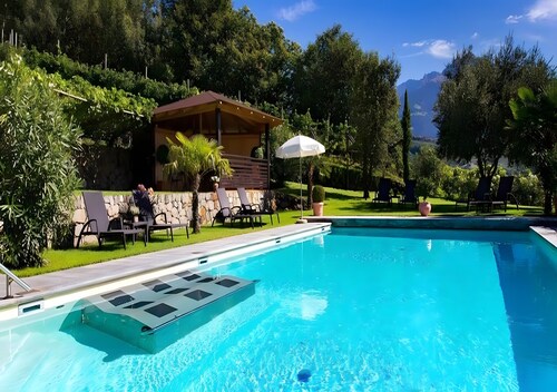 Ferienwohnung 'Unterdornerhof A' mit Bergblick, privater Terrasse und Wi-Fi