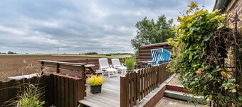 Vakantiewoning 'Huus Achtern Diek - 5' met privéterras en wifi