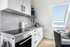 Frigorífic, forn, placa de cuina i rentaplats