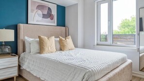 1 chambre, bureau, fer et planche à repasser, Wi-Fi
