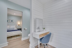 3 chambres, fer et planche à repasser, Wi-Fi, draps fournis