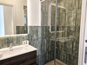 Studio, 1 Double Bed with Sofa bed, Balcony, Partial Sea View | Bathroom | Bidet - Joivy Dimore Rodiane - Ponente (Rodi Garganico)