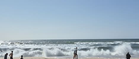 Una playa cerca