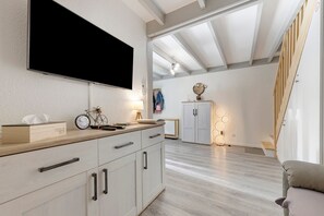Interior - Holiday Home in Carcans – Terrace, Air Conditioning, Near the Lake (Carcans Maubuisson)