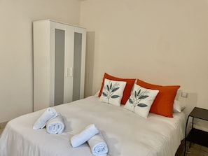 3 phòng ngủ, bộ trải giường 