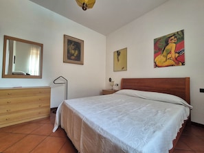 1 bedroom, bed sheets - Appartamento Lina By Case al Lago (Desenzano del Garda)