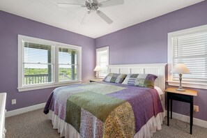 5 bedrooms, iron/ironing board, WiFi, bed sheets