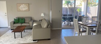 Atwell Family Accommodation
3 bedroom x 2 bathroom family home