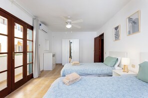 Iron/ironing board, WiFi, bed sheets